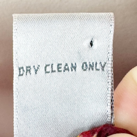 Beaded Dark Floral 100% Silk Graphic Fitted Peplum Adjustable Tie Waist Blouse - Picture 8 of 9